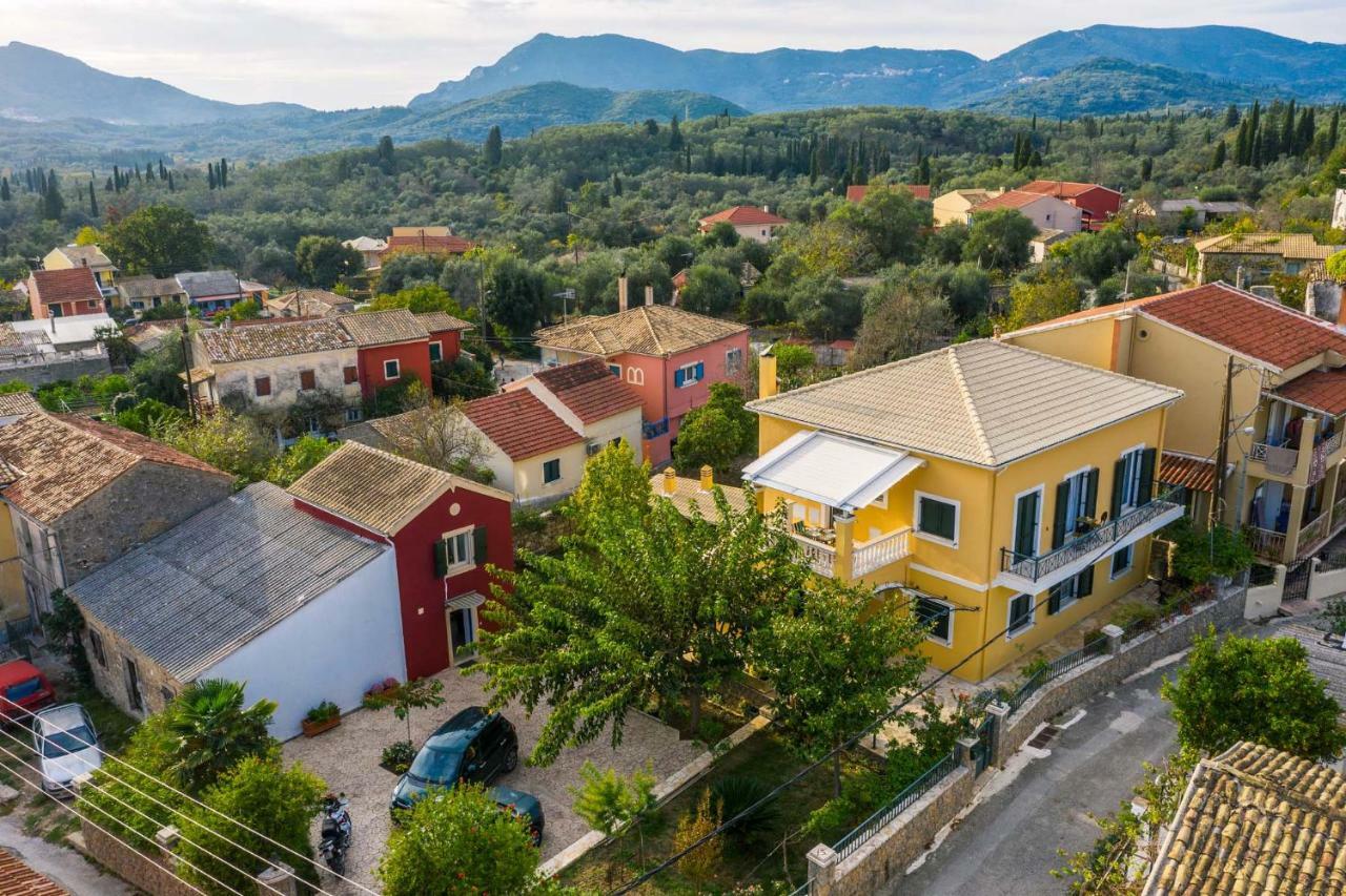 Traditional Rustic Maisonette By Konnect Agios Ioannis Peristerion 외부 사진